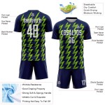 Benutzerdefiniertes Marineblaues, Weiß-Neongrünes, Zickzack-förmiges Sublimations-Fußballtrikot Benutzerdefiniertes Marineblaues, Weiß-Neongrünes, Zickzack-förmiges Sublimations-Fußballtrikot