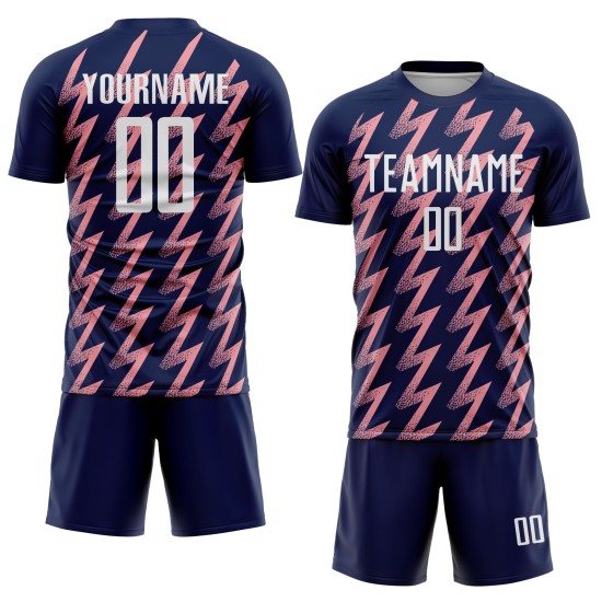 Benutzerdefiniertes Marineblaues, Weiß-Mittelrosa Sublimations-Fußballtrikot in Zickzack-Form Benutzerdefiniertes Marineblaues, Weiß-Mittelrosa Sublimations-Fußballtrikot in Zickzack-Form
